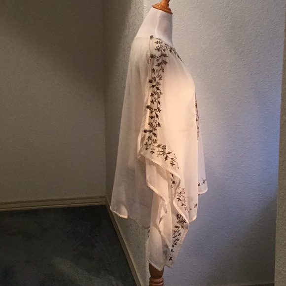 Roja Collection Tree of Life Poncho - Picture 2 of 2